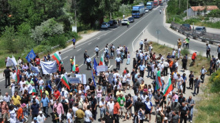 Плевнелиев: Преди пистите в Банско имаше незаконна сеч