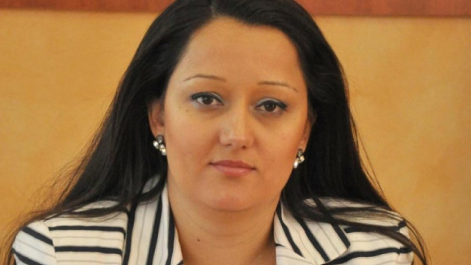 Павлова: Трябват още пари за пътища | StandartNews.com