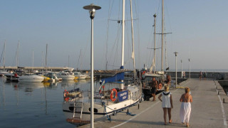 65 лв. за пикник с глезотии насред морето