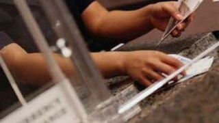 Пенсиите за заслуги стават парични награди