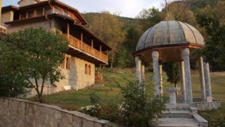 Тръгва ремонт на 100 църкви с 20 млн. евро