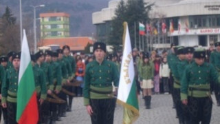 Наши четници дефилират в Австрия