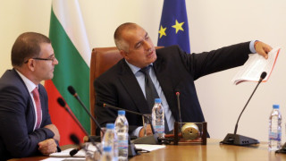 Министрите се стиснали - пътували само за 3 бона