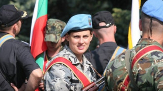 2400 военнослужещи си тръгват от армията