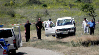 Търсят килъра на Доневио и сред ловците