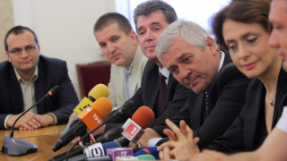 Решават за лидер на СДС