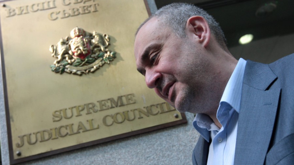 Велчев недоволен, ЕК не отчела натоварването на обвинението | StandartNews.com