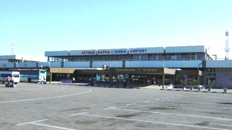 Сигнал за опасност блокира летището във Варна | StandartNews.com