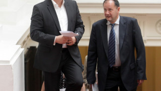 Станишев едва чати от спамове