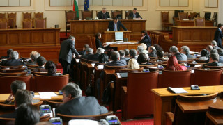 Парламентът изслушва Цветанов в петък за атентата