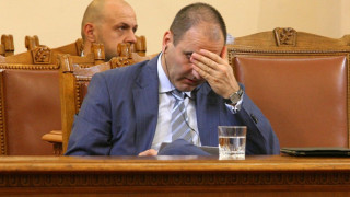Цветанов: Безмислен вот