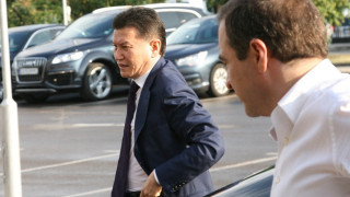 Илюмжинов взе "Петрол Холдинг"