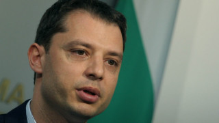 Добрев: Всеки с подпис "за" Белене да се бръкне с 30 000 лв.