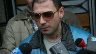 Чиновници скачат в басейна на Ванко 1