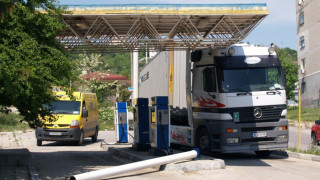 Спират ТИР-овете в цялата страна