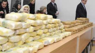 Дилър скри 8 кг хероин в ауспух