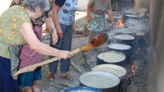 Рок, заря и боб за Богородица