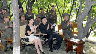 Пхенян разреши на дамите дънки, токчета и колело
