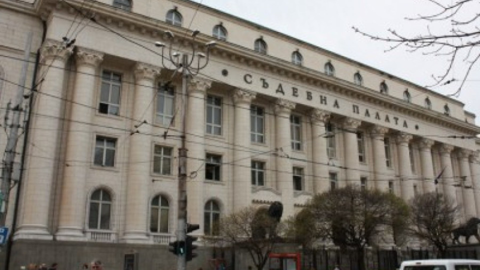 Гръмна бомба пред кафене | StandartNews.com