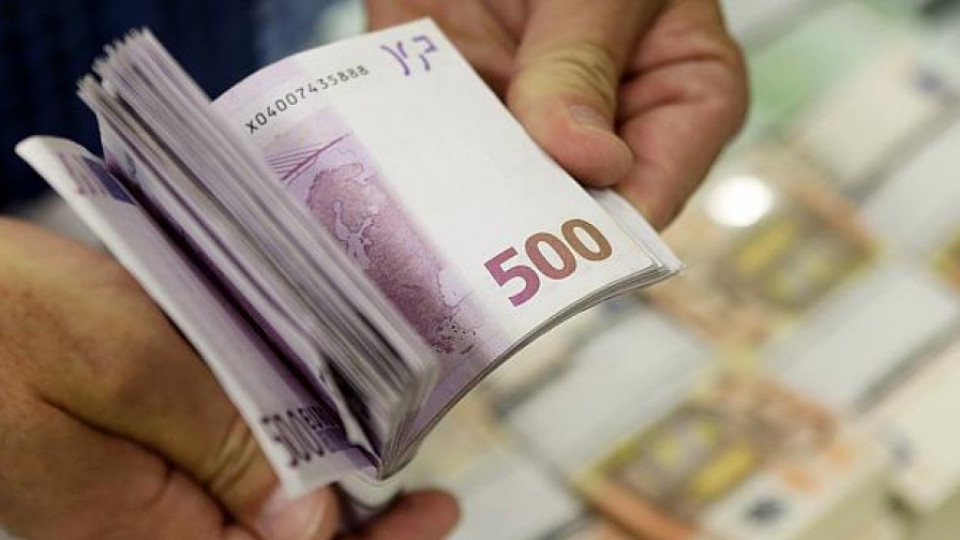 Полицейска лада пламна насред улицата | StandartNews.com