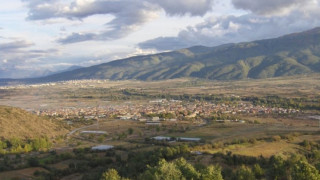 Село иска нова забавачка, хлапета учат в кметството