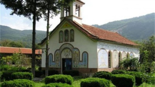 Забраниха на Василий да служи в Пловдивската епархия