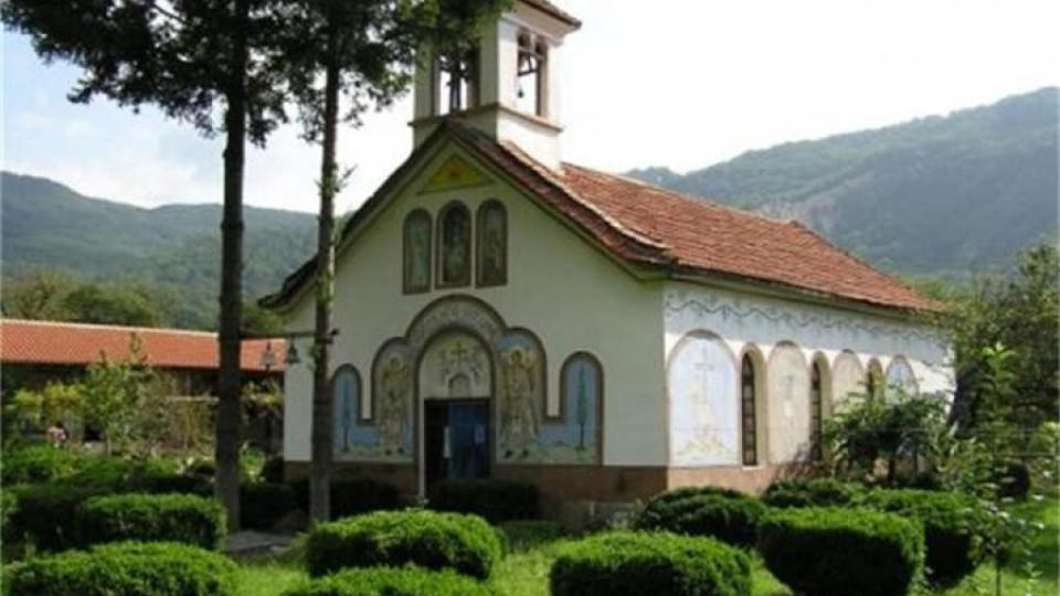 Забраниха на Василий да служи в Пловдивската епархия | StandartNews.com