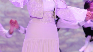 Николина Чакърдъкова иска да пее за Калфин