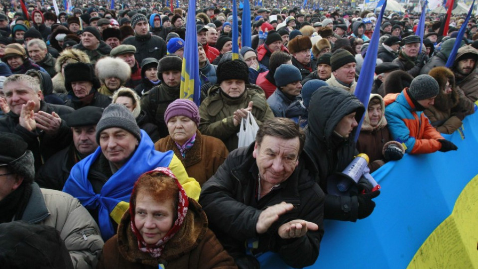 Хиляди протестираха срещу новите закони за демонстрации в Украйна | StandartNews.com