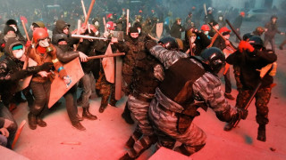 Кървави сблъсъци при протестите в Украйна