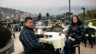 Близките на Тепавичарови се спасиха от борчовете