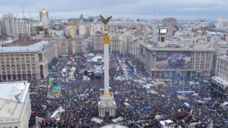 Българи подкрепят Майдана пред украинското посолство