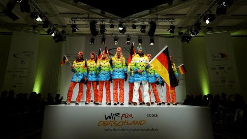 Германците в Сочи облечени в цветовете на дъгата | StandartNews.com
