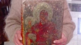 Светецът Добри се поклони на старата икона в Лопушанския манастир