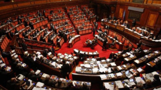 Депутати се биха в парламента в Рим