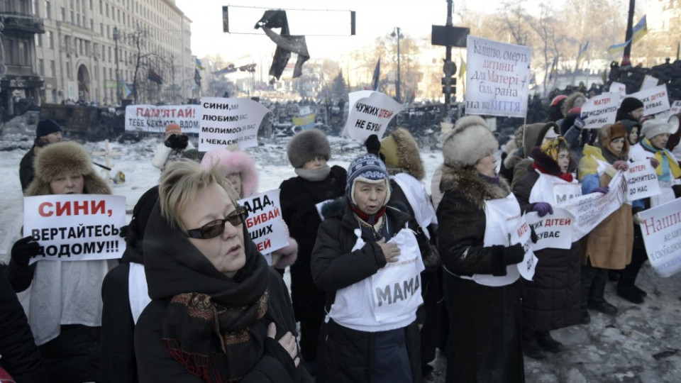 Армията иска от  Янукович спешни мерки | StandartNews.com