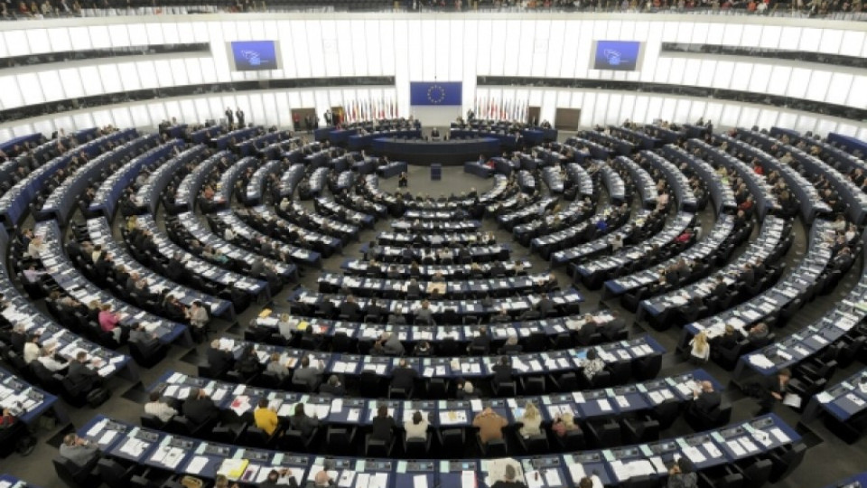 ЕК разкрива корупцията в страните от Евросъюза  | StandartNews.com