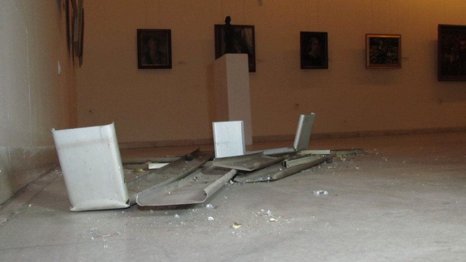 Частично се срути покривът на Русенската художествена галерия  | StandartNews.com