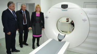 Министър Терзиева преряза лентата на обновена болница