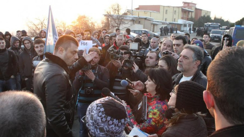Бареков: Бойко купува подписи за референдум | StandartNews.com