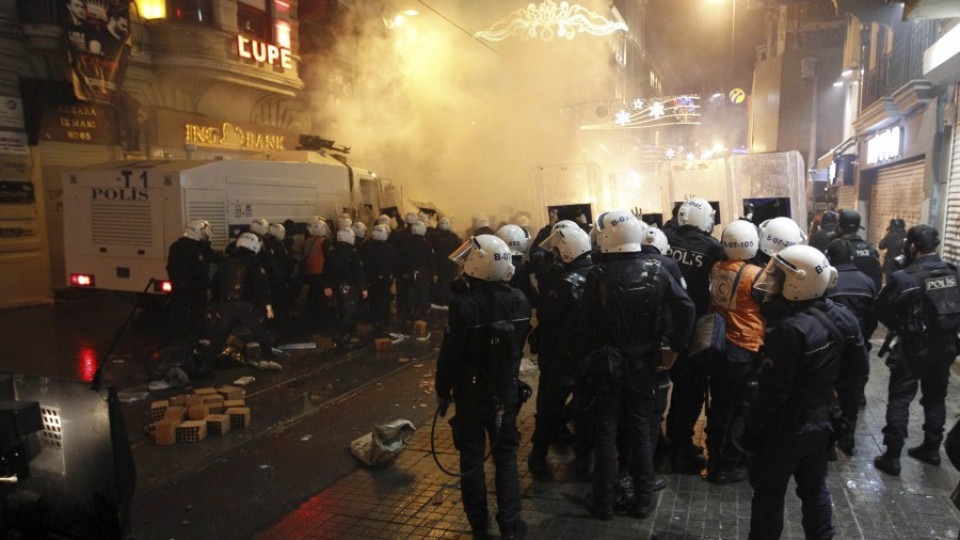 Протест в Турция срещу контрола в интернет | StandartNews.com