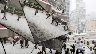 Невиждан сняг уби 11 японци 