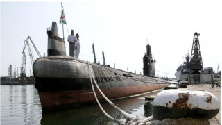 Спор за ДДС блокира продажбата на военна подводница
