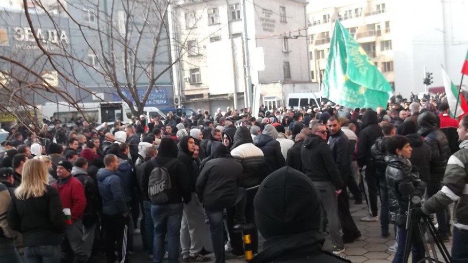 Протест заради Куршум джамия в Пловдив | StandartNews.com