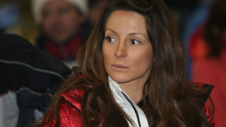 Виктор Жеков прави по 4 часа  на ден бордовете на Сани