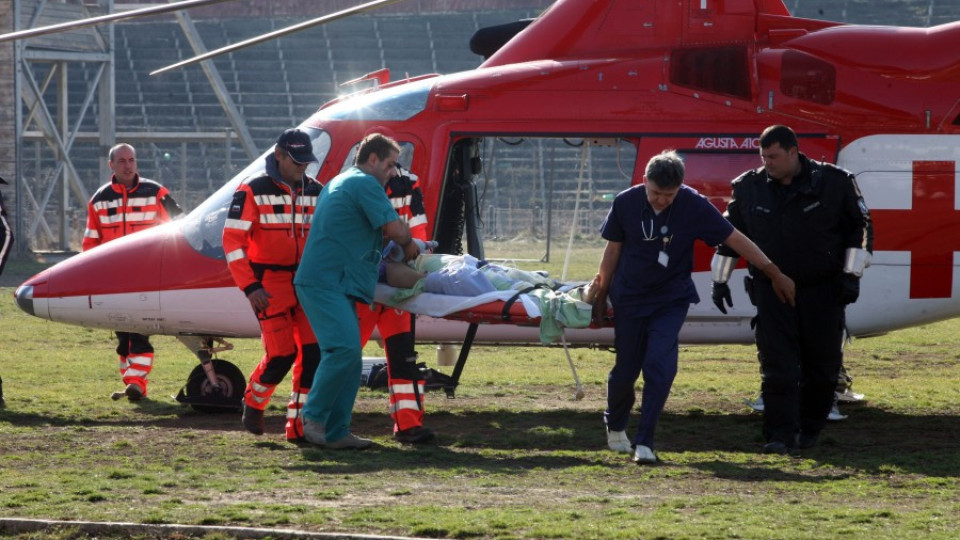 Спасяват ранен по въздуха | StandartNews.com