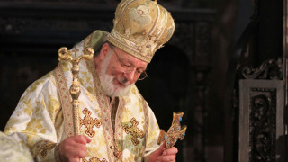 Митрополит Амвросий поема временно Русенската епархия