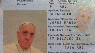 Светият отец си поднови паспорта от родината по редовната процедура