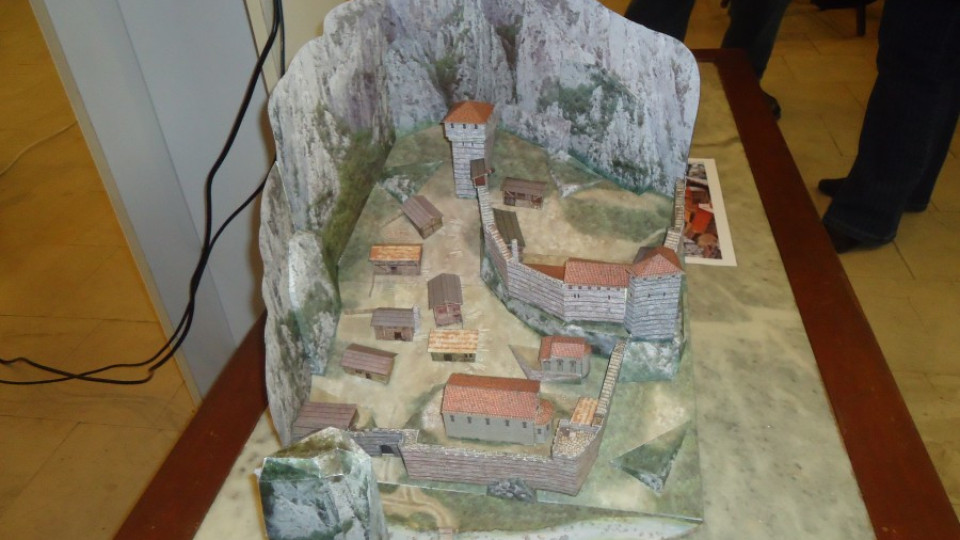 Тиражират антична Враца в 3D модел от хартия | StandartNews.com