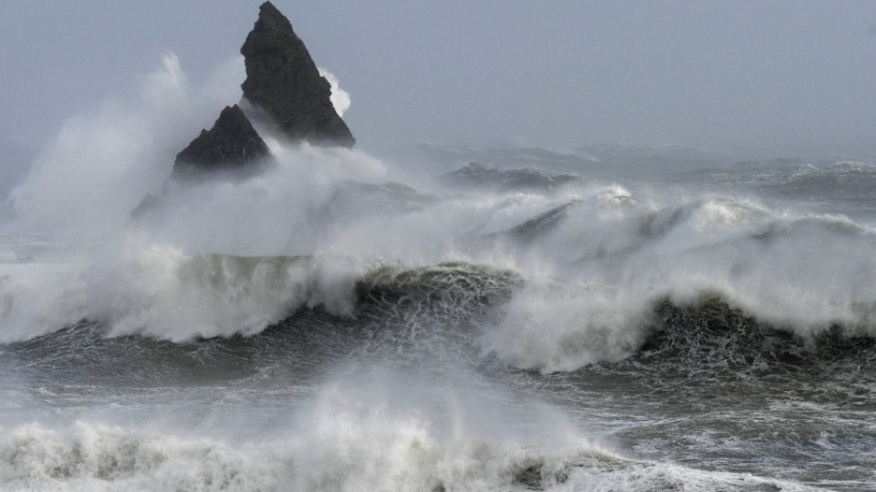 Бурите са нанесли трайни щети на британското крайбрежие | StandartNews.com